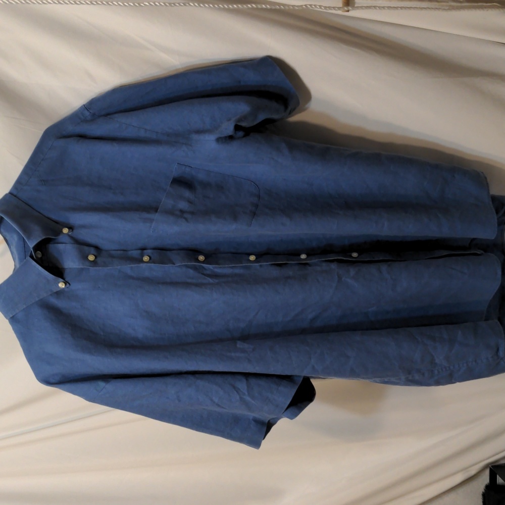 Jos A Banks Traveler's Collection blue short sleeve dress shirt Size large